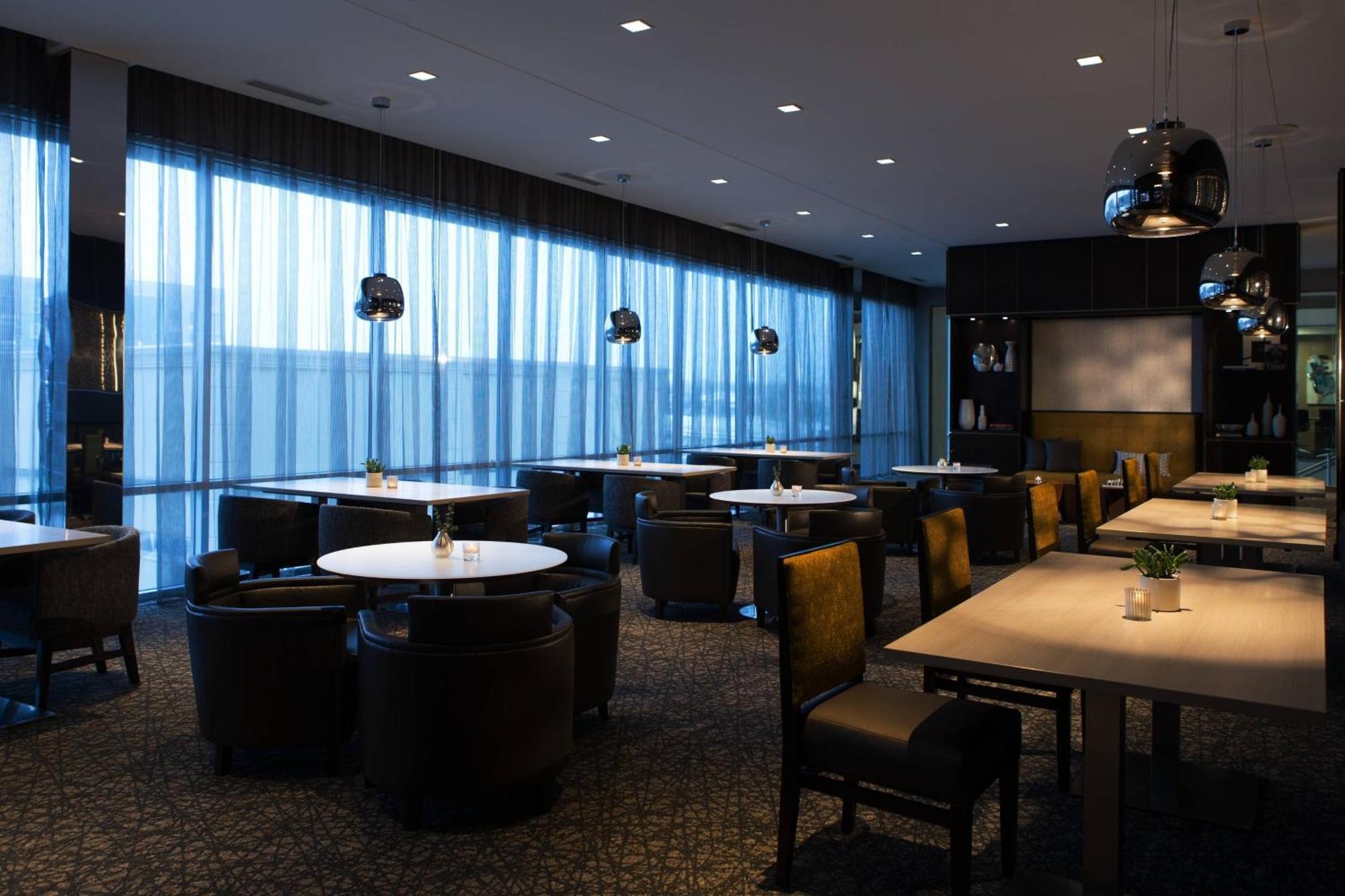 Ac Hotel Cincinnati At Liberty Center West Chester Exterior photo